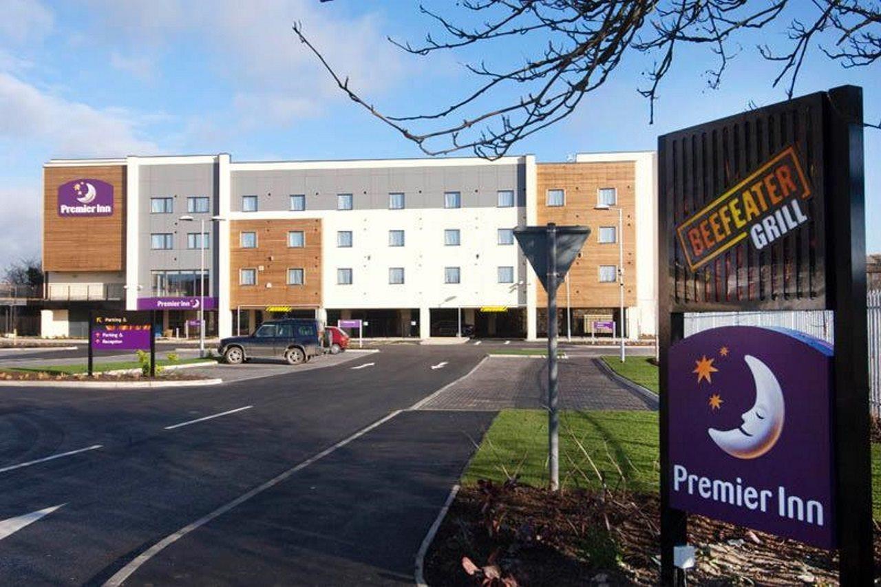 Premier Inn Newton Abbot Ngoại thất bức ảnh